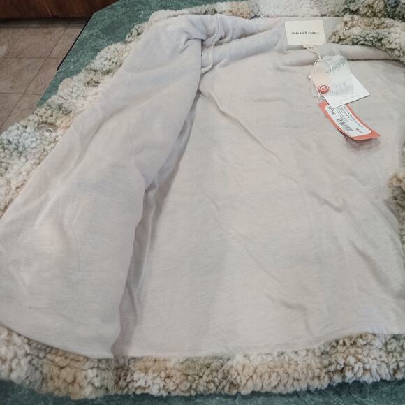 THREAD & SUPPLY One Track Mind Checkered Plaid Cropped Shacket Green XL NWT Cozy - Picture 6 of 13